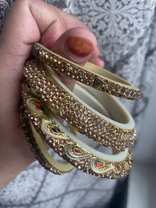 Golden Bridal Bangles Set (8pcs)