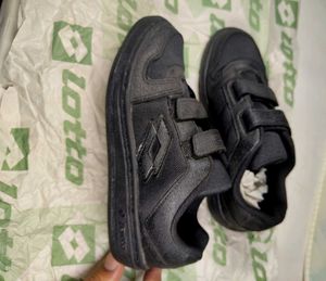 Black Lotto Kids Sneakers