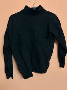 removable lint black turtleneck