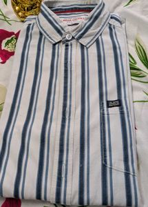 Used White With Blue Formal Shirt