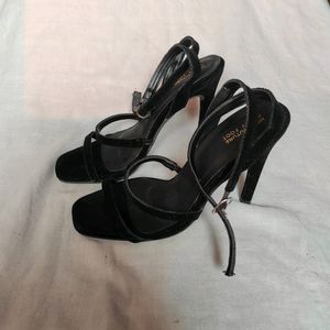 MFT Couture Black Pencil Heels
