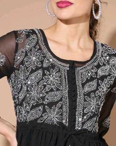 Black Embroidered Chikankari Kurti