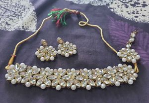 beautiful pearls and kundan set