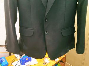 WOMEN&#39;S BLAZER BLACK