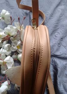 Round Cat Sling Bag