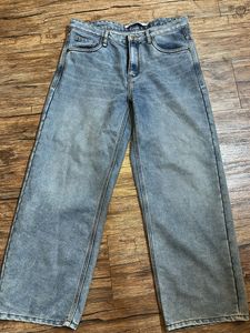 Low Waisted Blue Jeans