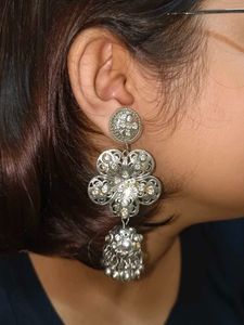 4 Sets Of Vintage Silver Floral Dangle Earrings