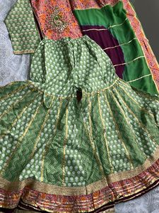 Kruti Pants And Dupatta Set 🫶🏻