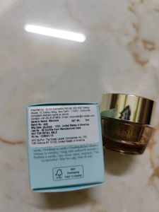 Estee Launder Revitalizing Supreme + Youth Cream