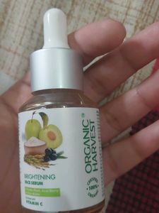 Organic Harvest  Brightening Face Serum