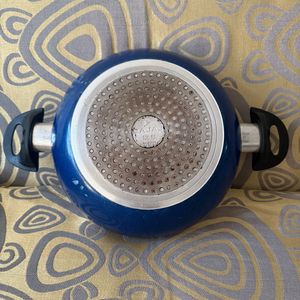 Bajaj Kadhai With Glass Lid