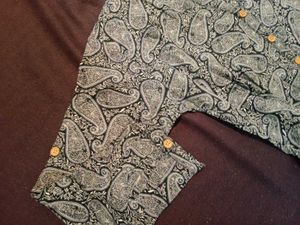 Black and White Paisley Print Shirt, Size-XS