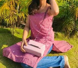 A Sleeveless Kurti.