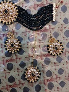 Elegant Black Bead Jewelry Set