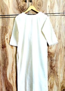 Elegant Embroidered White Kurti size-34