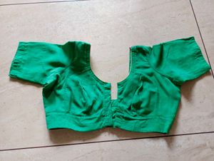 Saree With Blouse 💚