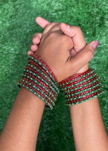 Red &amp; Green  Valaikappu Bangles Set