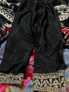 Elegant Black Velvet Dupatta