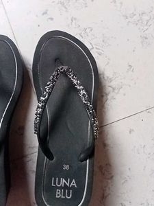 Luna Blu Black Embellished Flip Flops