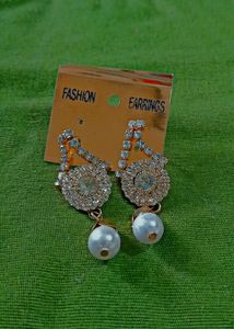Artificial Trendy Fashion Earrings 💛✨