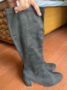 Black Velvet Cloth Boots For Every occasion