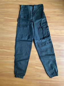 High Waist Cargo Style Joggers With Pockets