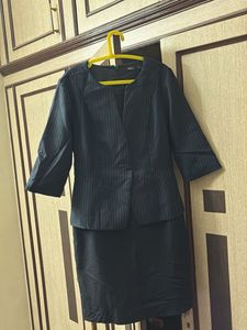 Elegant Black Dress Suit
