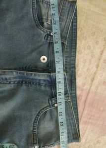Slim Fit High Rise Ankle Length Jeans