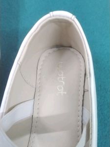 Wotnot Brand White Bellies For Girls 4-6
