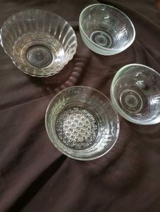 Glass Bowls (Set of 4)