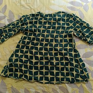 Set Of Patterned  Tunic Tops