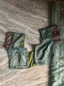 Festiv Wear Saree With Half Net Fabric In Pallu!