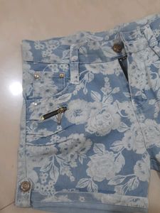 Cotton Floral Shorts 🌸