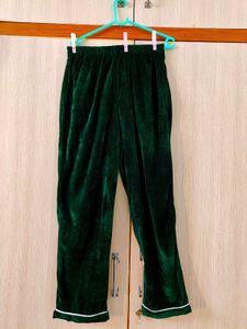 Bottle Green Velvet Women&#39;s Pajama Set