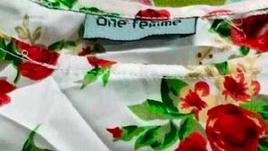 Stylish Floral Bell-sleeve Off White To