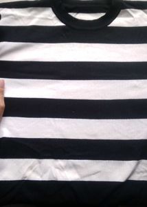 Black &amp; White Stripes Top