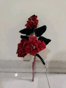 Velvet Rose Flower Leaves Showpiece