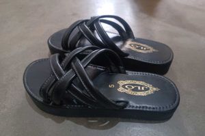 Black Wedge Criss Cross