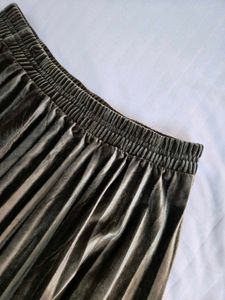 Olive Green Pleated Skirt waist 28/30