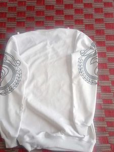 Full Sleeve Polyster Sweatshirt