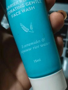 Dot &amp; Key Face Wash