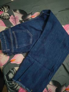 Dark Blue Denim Jeans in baggy style