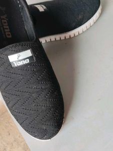 Yono Black Casual Shoes