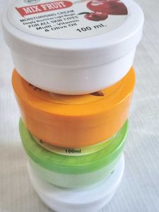 🎀Combo 4-Set Mix Fruit Moisturizing Cream❤️