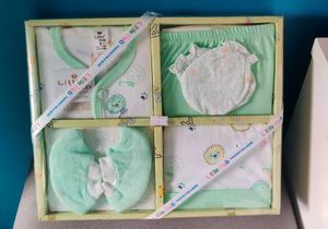Baby cloths gift set