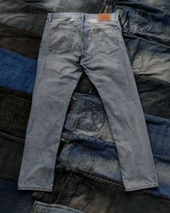 LEVI&#39;S STRAIGHT FIT 511 JEANS