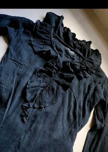 Black Bodylove Ruffle Top 🎩🖤