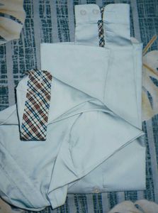 Fitted light blue shirt
