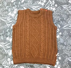 Brown sweater vest 🤎