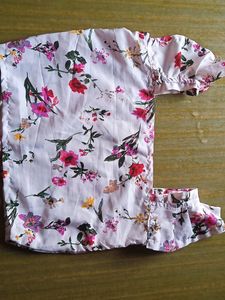 women casual white flower print square neck top